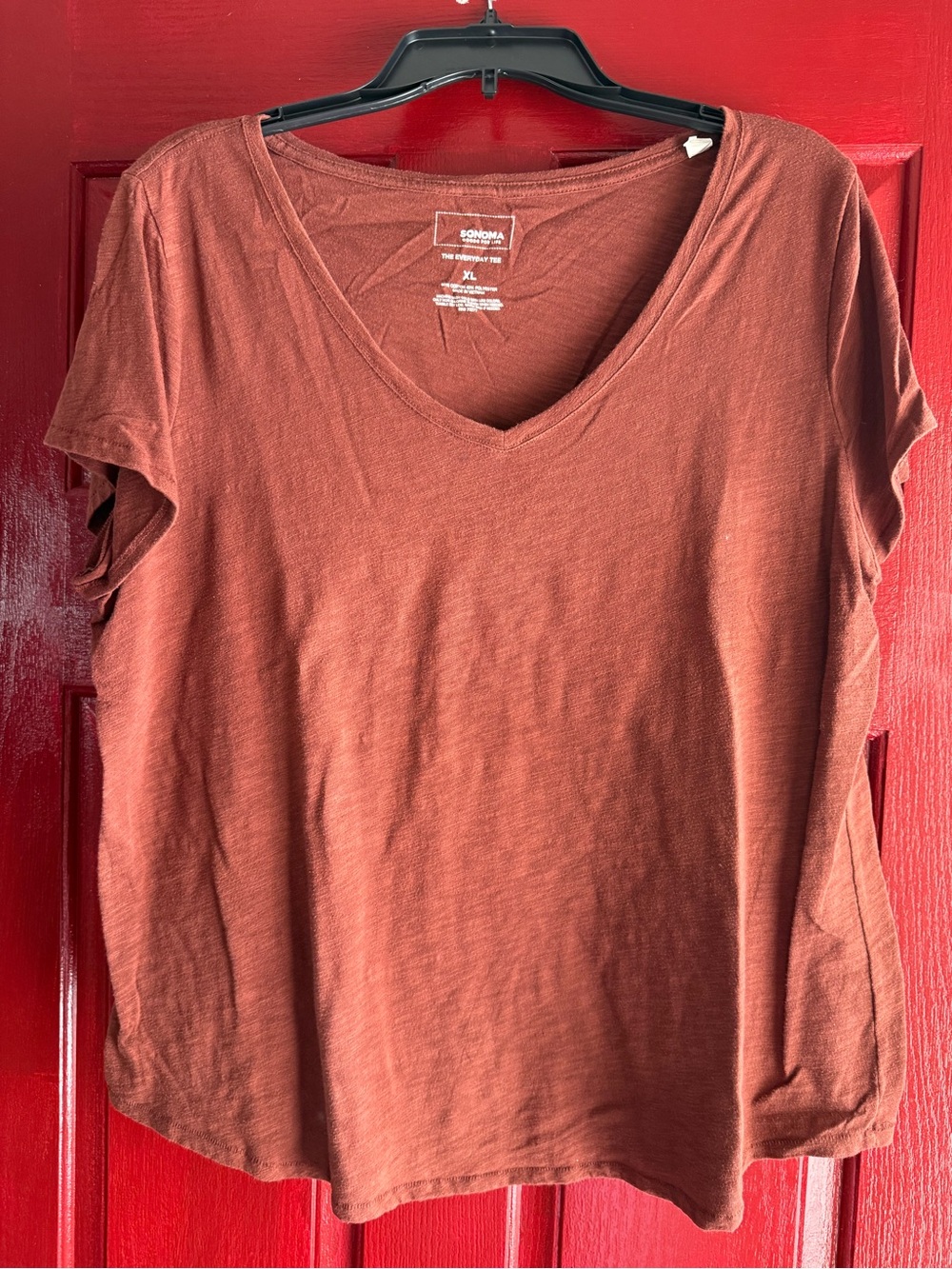 Sonoma Women's V-Neck Tee in Rusty Terracotta